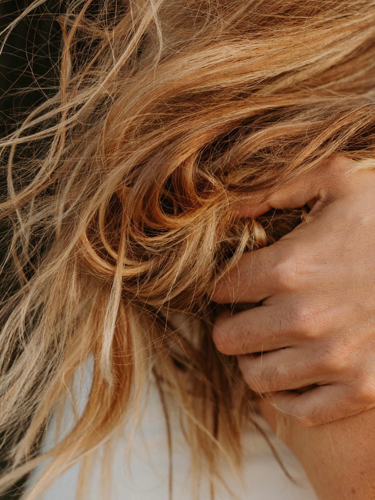 Pour les photographes :
 Tu fais plein de choses pour ton activité… mais tu ne sais pas vraiment si tu vas dans la bonne direction ? 
C’était le sujet de ma dernière newsletter pour les photographes et vous avez été plusieurs à me dire que ça vous a donné des pistes pour avancer. 
En 7 ans d’activité, j’ai appris énormément et j’ai aussi fait des erreurs (beaucoup 😅).

J’ai surtout compris une chose : ce n’est pas en faisant plus qu’on avance, c’est en ayant un plan clair !

Aujourd’hui, j’aide les photographes à structurer leur activité et à trouver des clients plus régulièrement sans se disperser dans tous les sens.

Alors si tu sens que tu as besoin d’un plan clair pour avancer vers TON objectif, on peut en parler directement en MP ✨