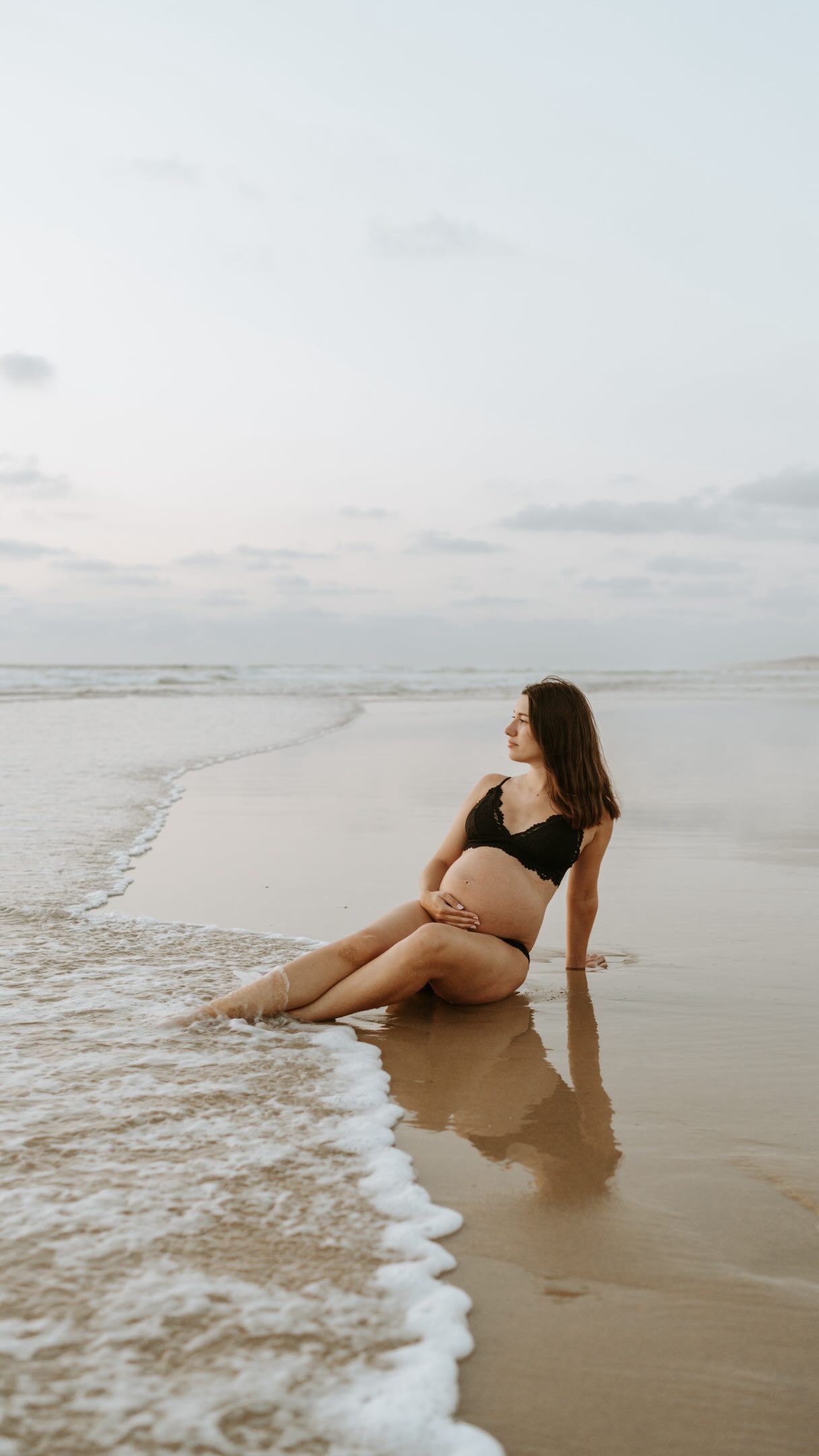 On a la chance de profiter d’une région vraiment incroyable et c’est un bonheur de faire les séances au milieu de ces paysages. 

Je me régale au quotidien !

______

Je suis Laetitia, photographe spécialisée dans les séances photo de grossesse et de famille, sur le Bassin d’Arcachon. Je souhaite que les mamans reprennent leur place dans les photos de leur famille.